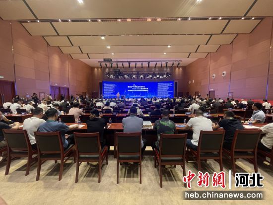 图为蛋连达™大宗蛋品交易平台全国发布会暨中国蛋禽行业2023数字化智能化发展高峰论坛现场。 王伟
