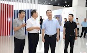市长刘志亮视察“大众创业万众创新” 都市食品产业成果展