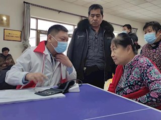 腊八粥飘香“幸福小院”