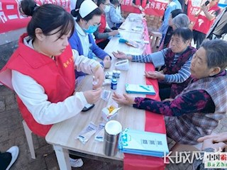 廊坊霸州：医保政策进乡村 健康义诊暖人心