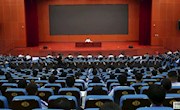 刘岳到市一中讲授思政课